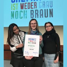Solaris-Mitarbeiterinnen Gratiela Hennig und Božena Schiemann mit der Migrationsbeauftragen und Vertreterin der Stadt Chemnitz Etelka Kobuß